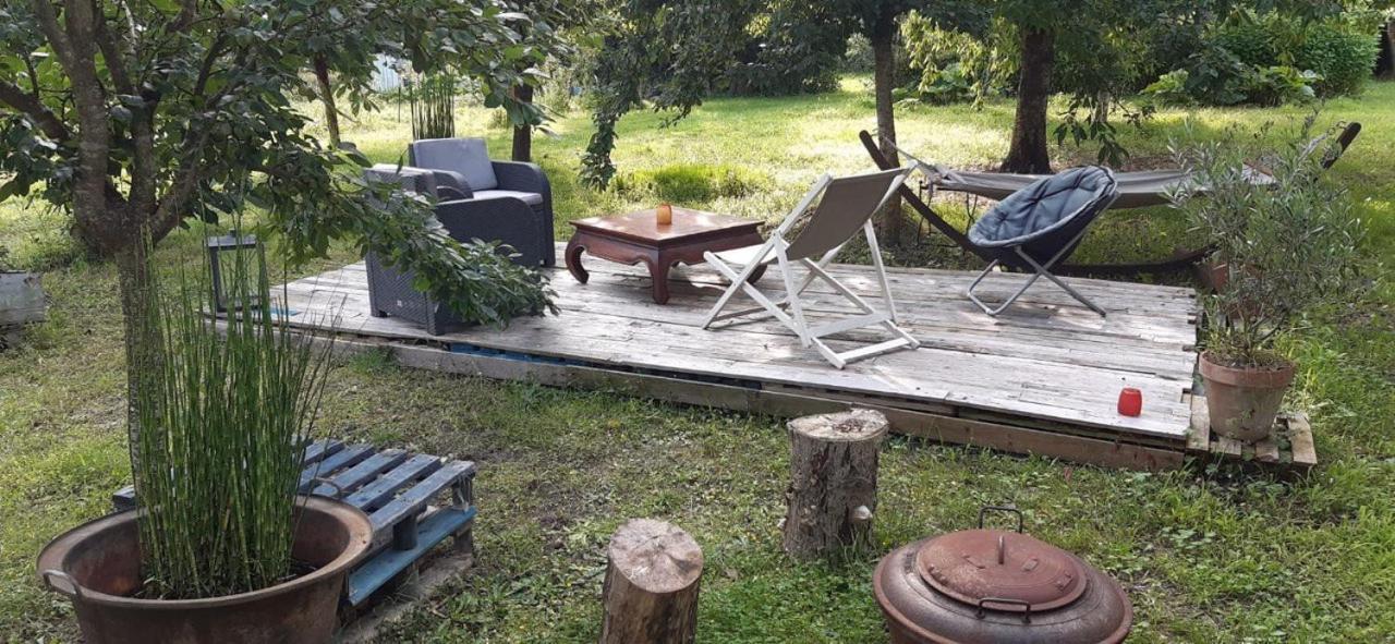 Les Petites Mirabelles Panzió Noyers-sur-Cher Kültér fotó